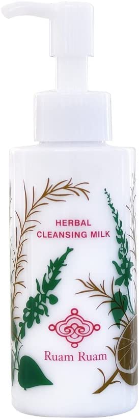 Luan Luan Herbal Cleansing Milk Removes eye makeup and is gentle on the skin.